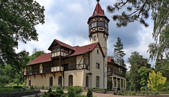 Palacio en venta Karlovy Vary, Karlovarský kraj,  Chequia