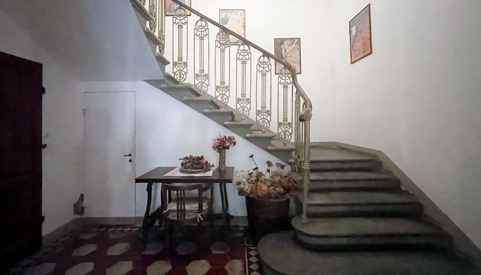 Villa histórica en venta Santo Pietro Belvedere, Toscana,  Italia