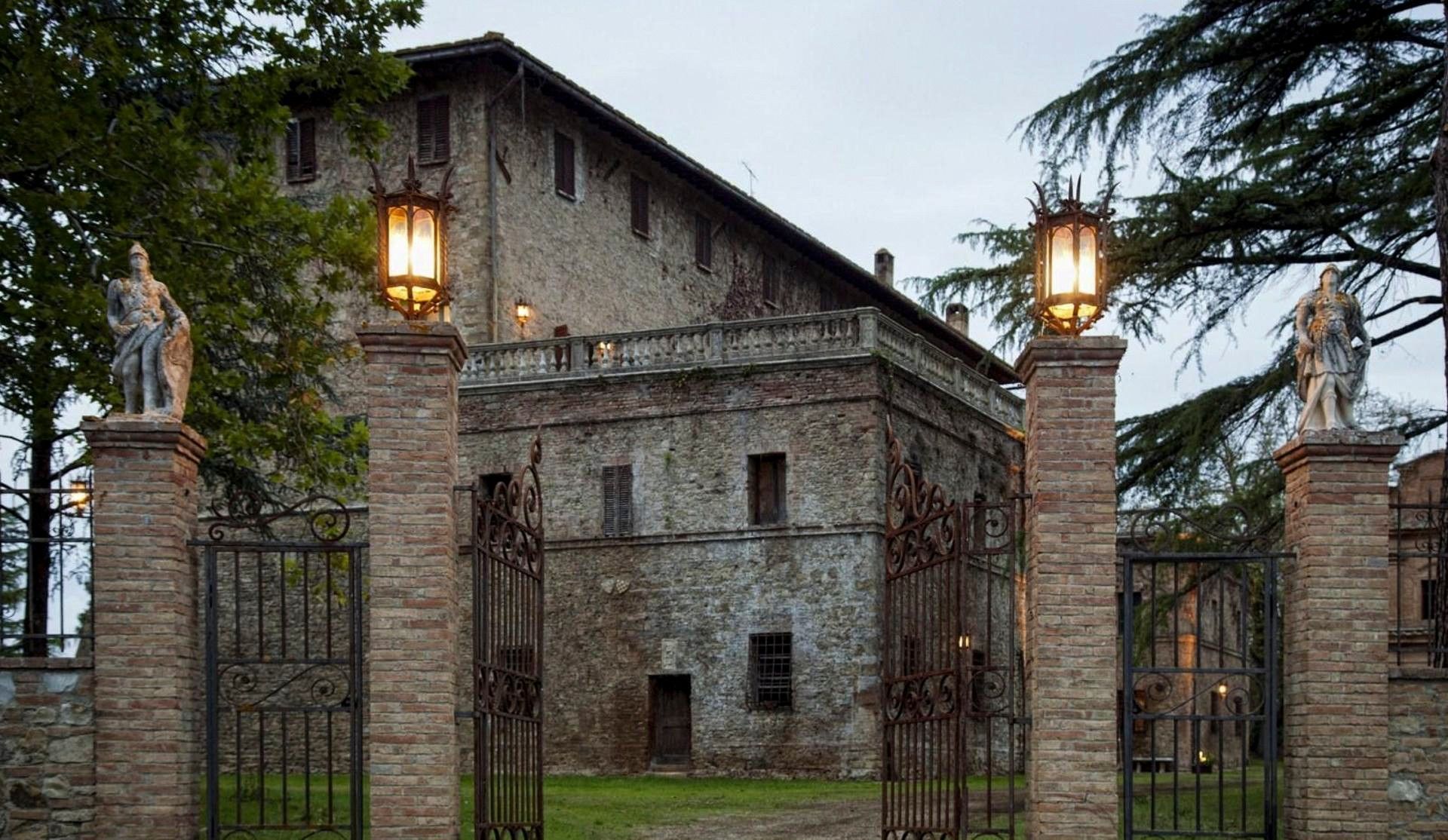 fotos Villa toscana con dependencias y 18 hectáreas de terreno