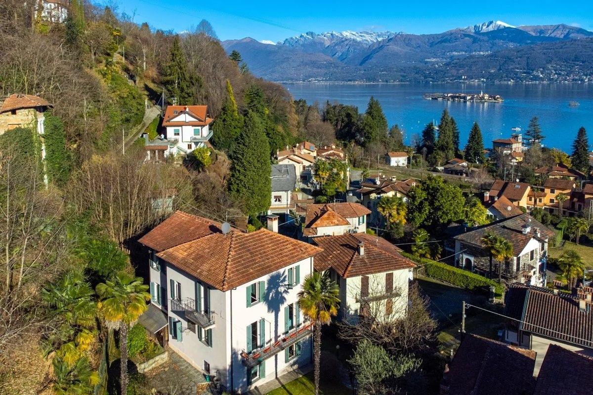 fotos Villa en Stresa con vistas a las Islas Borromeas