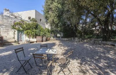 Palacio en venta Manduria, Apulia:  Jardín