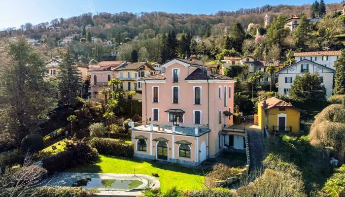 Villa histórica en venta 28838 Stresa, Piamonte,  Italia