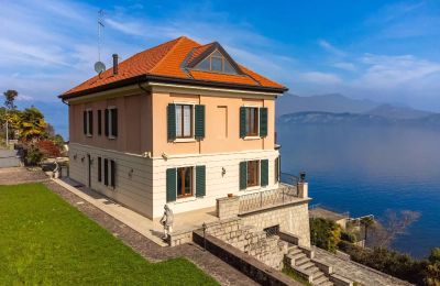 Villa histórica en venta Belgirate, Piamonte:  Vista exterior