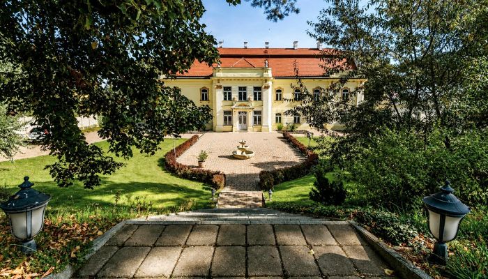  Hlohovec 1