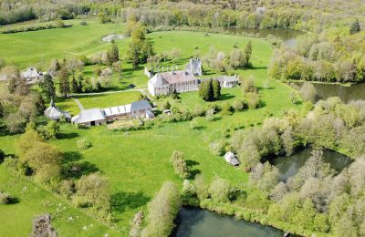 Monasterio en venta Charleville-Mézières, Grand-Est, Foto De Dron
