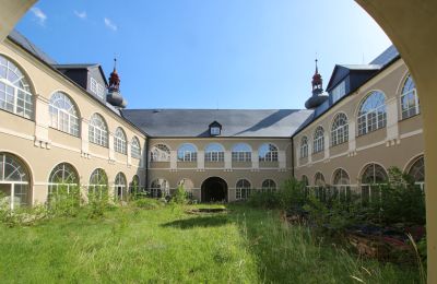 Palacio en venta Olomoucký kraj, Patio