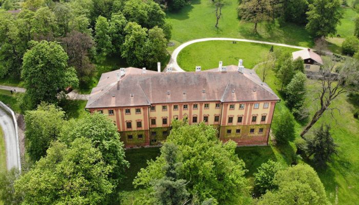Palacio en venta Kraj Vysočina,  Chequia