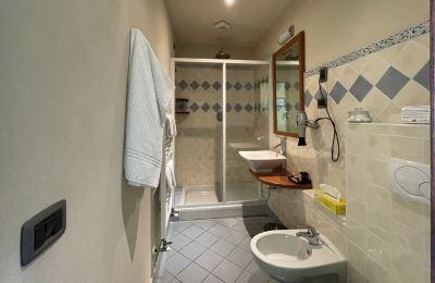 Mansión histórica en venta Bee, Piamonte, Cuarto de baño