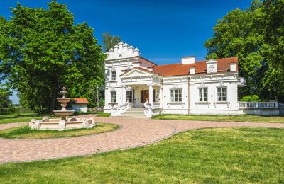 Palacio en venta 05-332 Żaków, Voivodato de Mazovia, Vista frontal