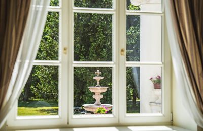 Palacio en venta 05-332 Żaków, Voivodato de Mazovia, Ventanas