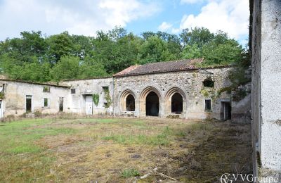 Monasterio en venta Foix, Occitania, Patio