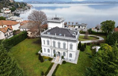 Villa histórica en venta 28040 Lesa, Piamonte, Entorno de la propiedad
