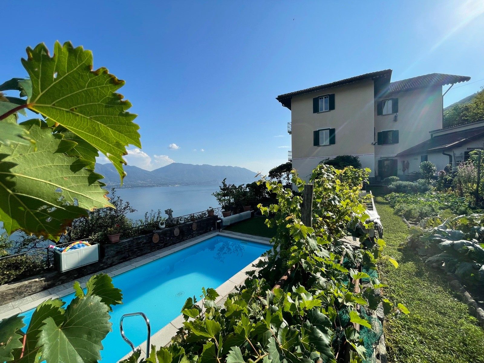Fotos Villa de época con vistas al lago en Cannero Riviera, Lago Mayor
