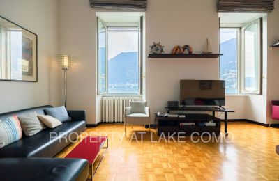 Apartamento en edificio histórico en venta Torno, Lombardía, Sala de estar