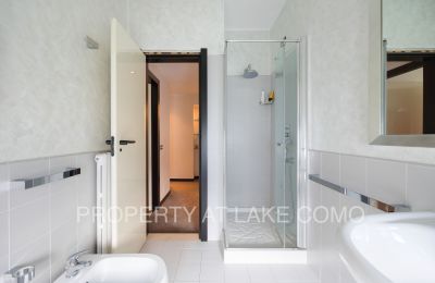 Apartamento en edificio histórico en venta Torno, Lombardía, Cuarto de baño
