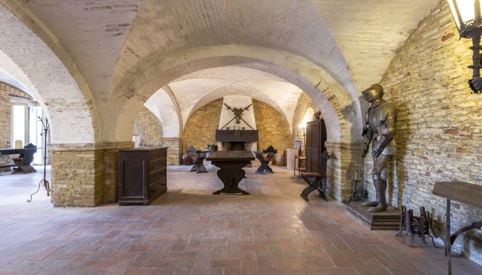 Palacio urbano en venta Filottrano, Marcas