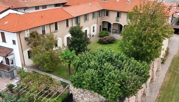 Casa señorial en venta Pombia, Piamonte,  Italia