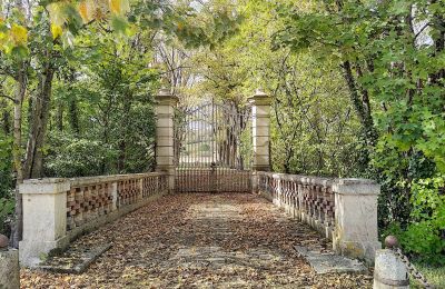 Palacio en venta Bourgogne-Franche-Comté, Portal