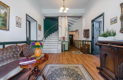 Palacio en venta Mgowo, Pałac w Mgowie, Voivodato de Cuyavia y Pomerania, Hall de entrada