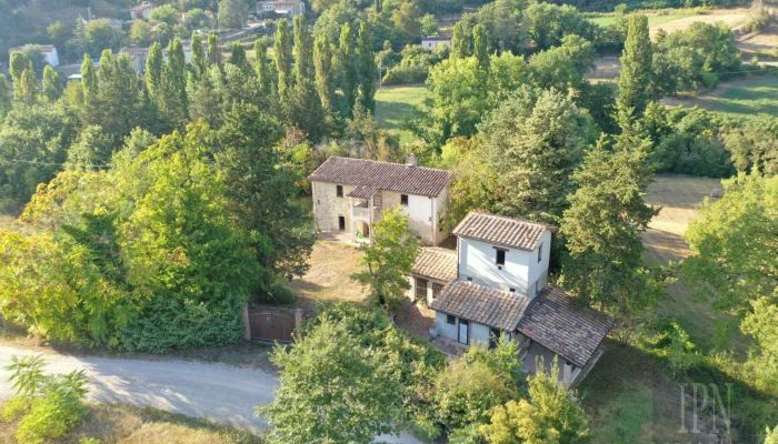 Propiedad histórica en venta 06014 Montone, Umbría,  Italia