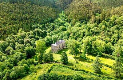Villa histórica en venta Castropol, Asturias, Entorno de la propiedad

