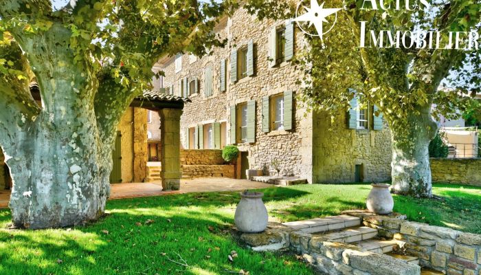 Propiedad histórica en venta Grans, Provenza-Alpes-Costa Azul,  Francia