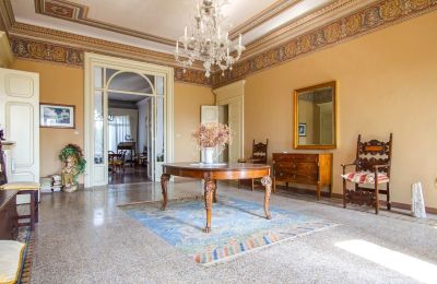Villa histórica en venta Véneto, Hall de entrada