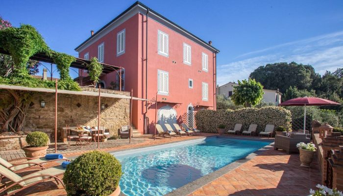 Villa histórica en venta Montelopio, Toscana,  Italia