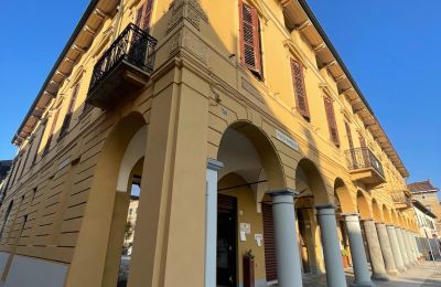 Palacio urbano en venta Soresina, Lombardía, Imagen 2/36