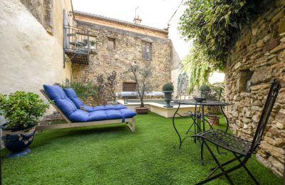 Propiedad histórica Uzès, Occitania