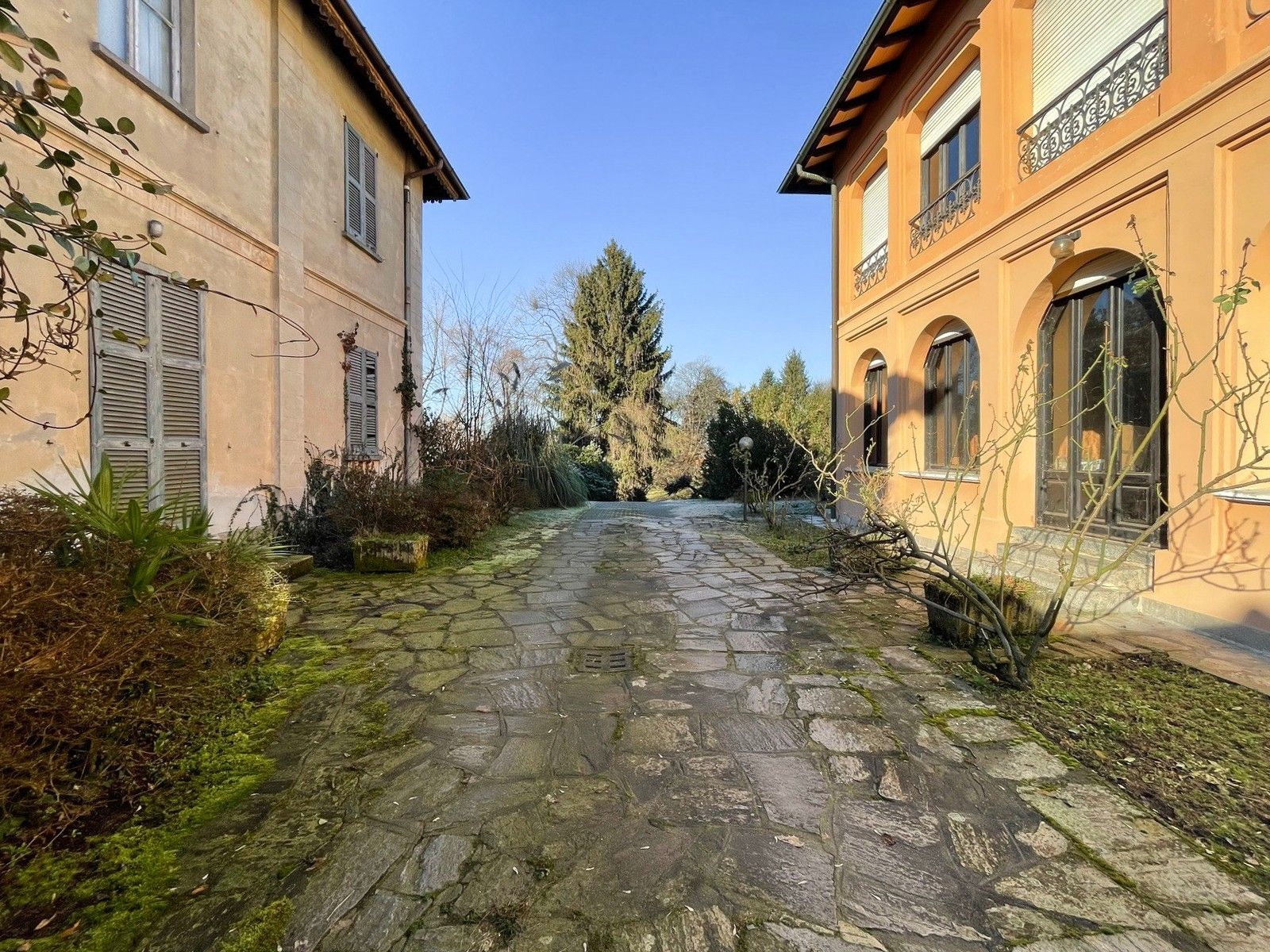 Fotos Villa en Castelletto Sopra Ticino – Una propiedad única con historia