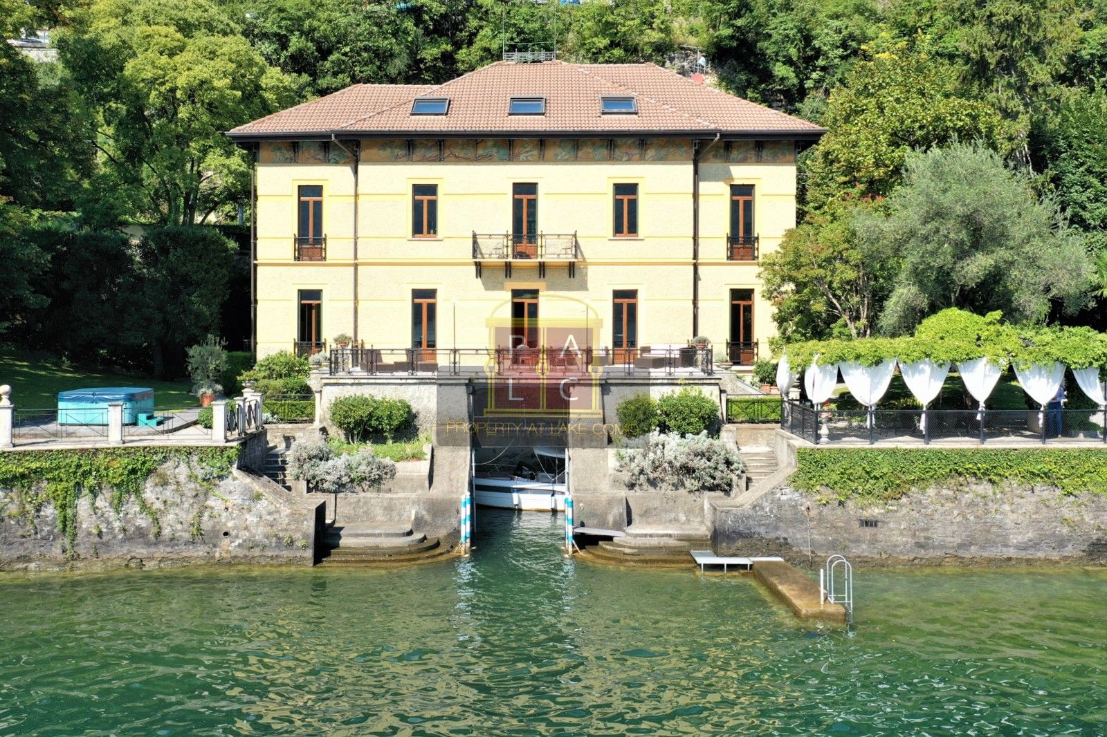 Fotos Prestigiosa residencia a orillas del lago de Como, en Moltrasio