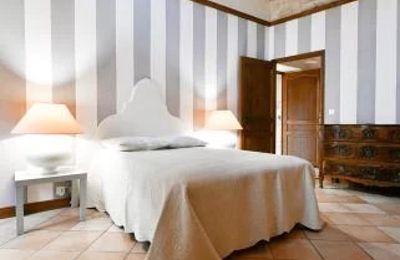 Propiedad histórica en venta Vers-Pont-du-Gard, Occitania, Imagen 24/31