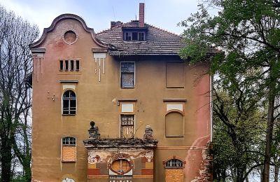 Inmuebles con carácter, Terreno con antigua villa de estilo modernista y posibilidad de construcción