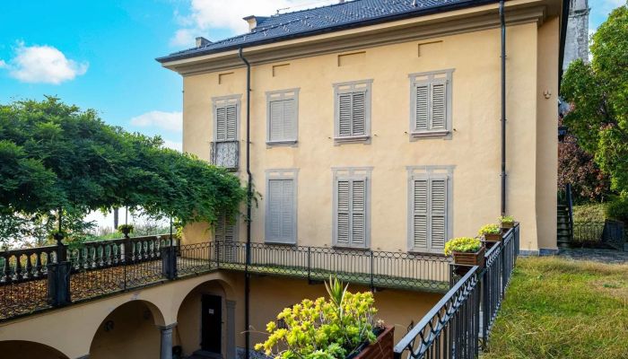Villa histórica en venta Belgirate, Piamonte,  Italia