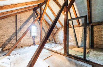 Villa histórica en venta Grodzisk Mazowiecki, T. Kościuszki 28, Voivodato de Mazovia, Buhardilla