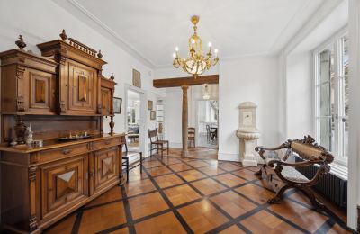 Mansión histórica en venta Biel/Bienne, Alpenstrasse 95, Berna, Eingangshalle mit Unikat: Wandbrunnen mit Quellwasseranschluss