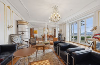 Mansión histórica en venta Biel/Bienne, Alpenstrasse 95, Berna, Eindrückliches Wohnzimmer mit Weitsicht und grosser Terrasse