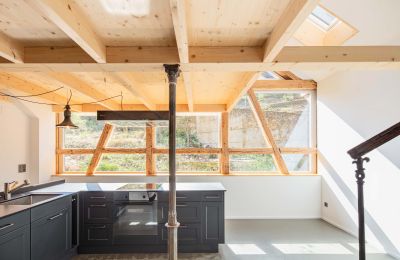 Mansión histórica en venta Biel/Bienne, Alpenstrasse 95, Berna, Küche des renovierten 3.0-Zimmer Gästehauses