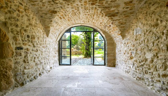Propiedad histórica en venta Uzès, Occitania,  Francia