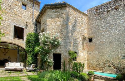 Propiedad histórica Uzès, Occitania