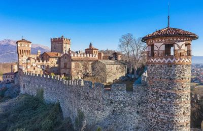 Castillo en venta Pavone Canavese, Piamonte, Foto De Dron