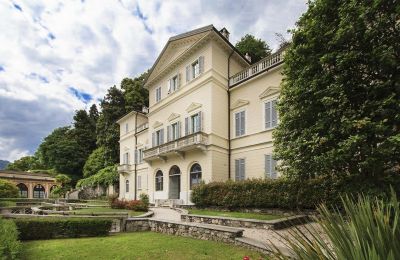 Piso en castillo en venta Orta San Giulio, Piamonte, Jardín