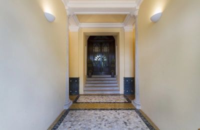 Piso en castillo en venta Orta San Giulio, Piamonte, Entrada
