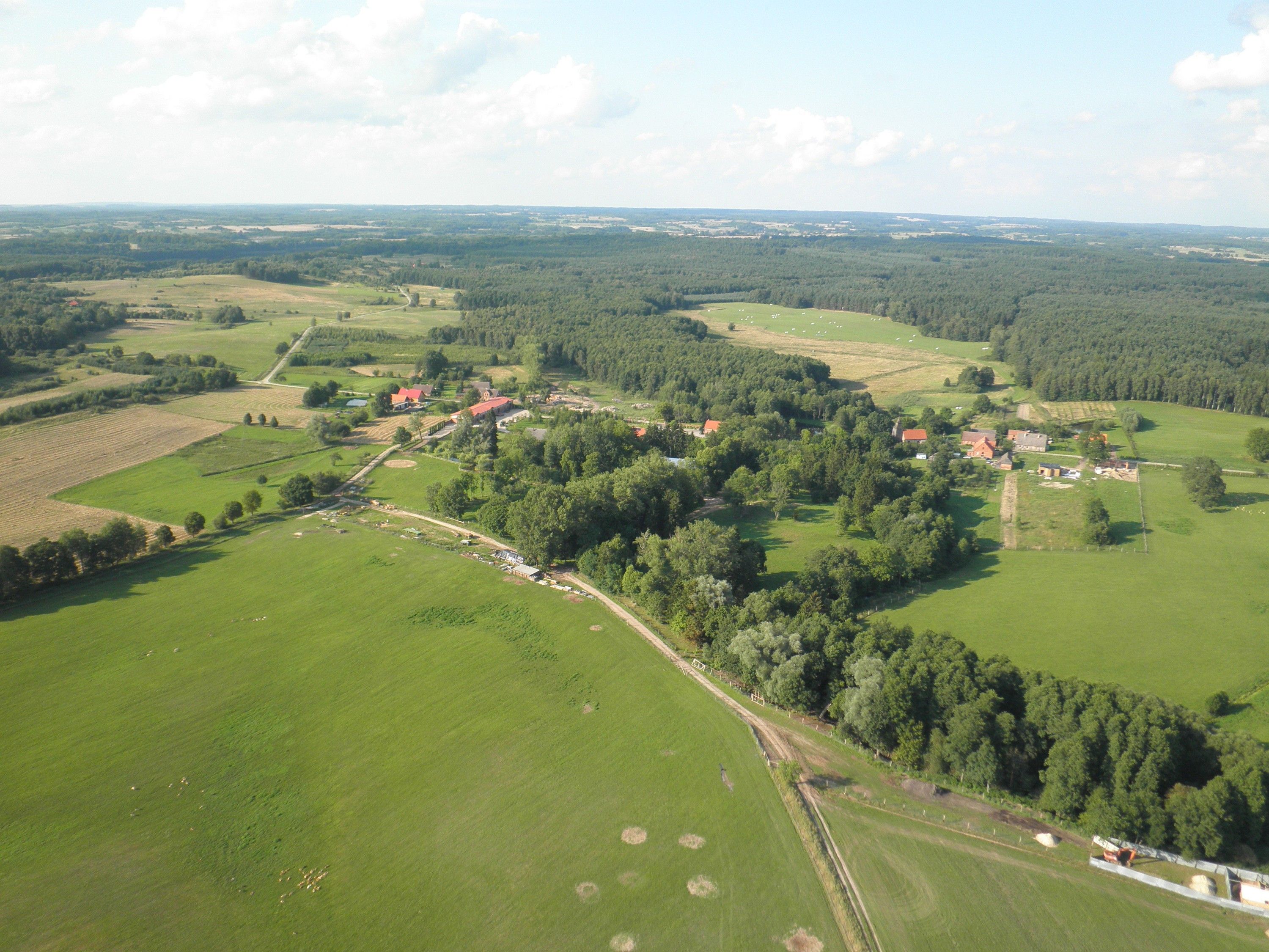 Fotos Explotación agrícola y forestal con viviendas en el noroeste de Polonia