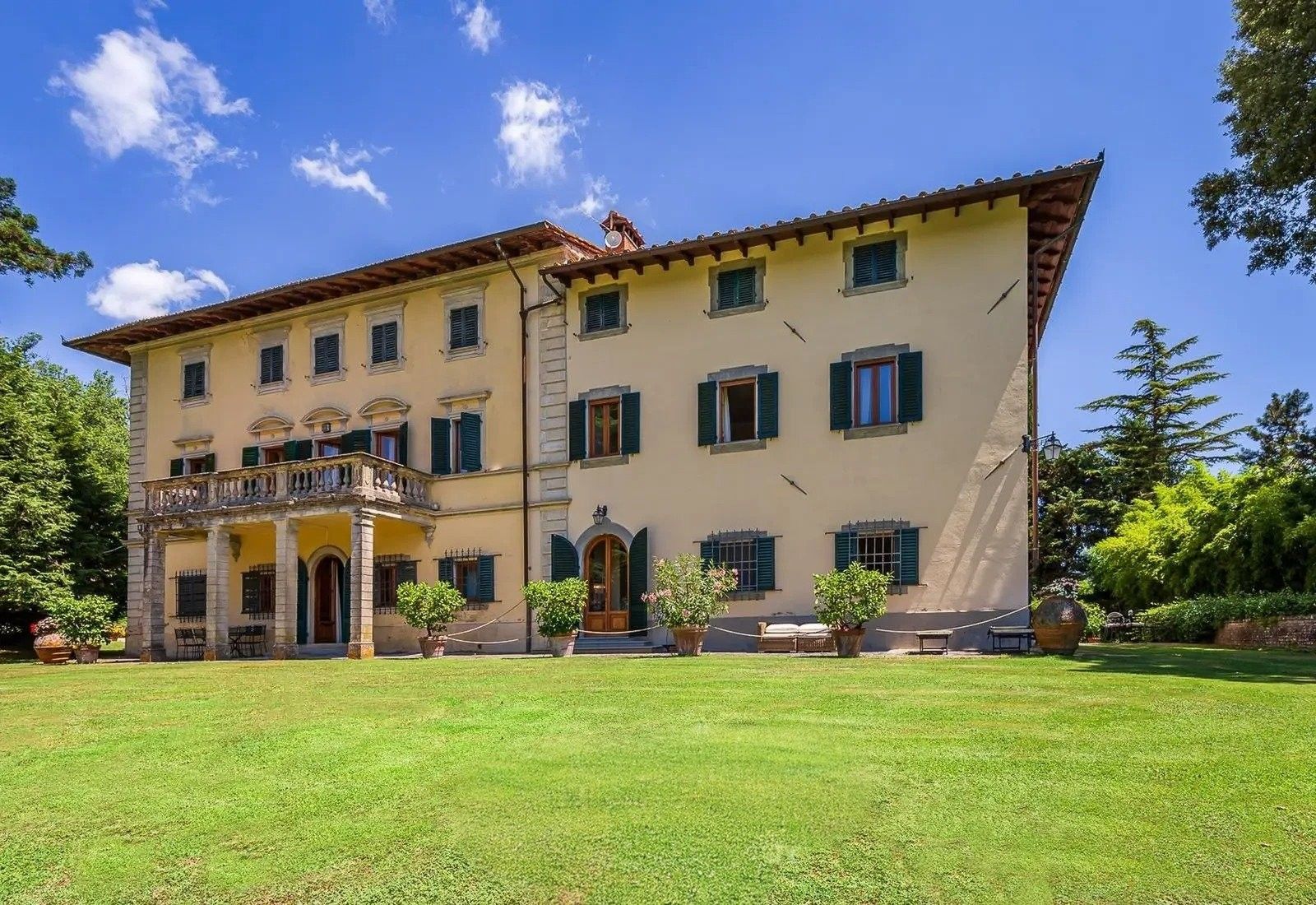 Fotos Villa del Riccio – Villa histórica con agroturismo en las colinas de la Toscana cerca de Florencia