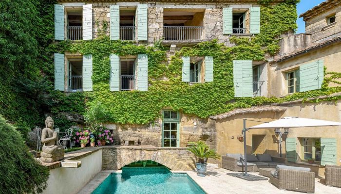 Inmueble histórico en venta Uzès, Occitania,  Francia
