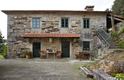 Propiedad Histórica en venta Gondomar, Galicia, Vista lateral