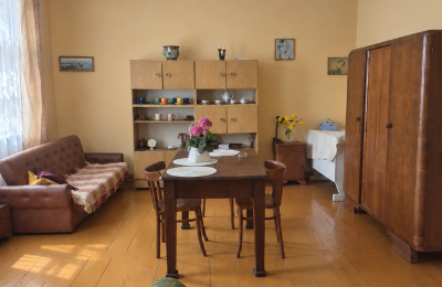 Propiedad histórica en venta Izbica Kujawska, Toruńska 9, Cuyavia‑Pomerania, salon od ulicy