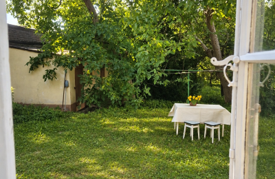 Propiedad histórica en venta Izbica Kujawska, Toruńska 9, Cuyavia‑Pomerania, widok z jadalni na ogród